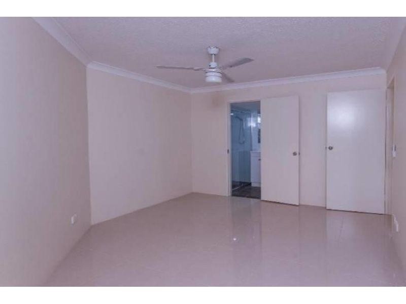 1/65 Old Burleigh Road, Surfers Paradise QLD 4217