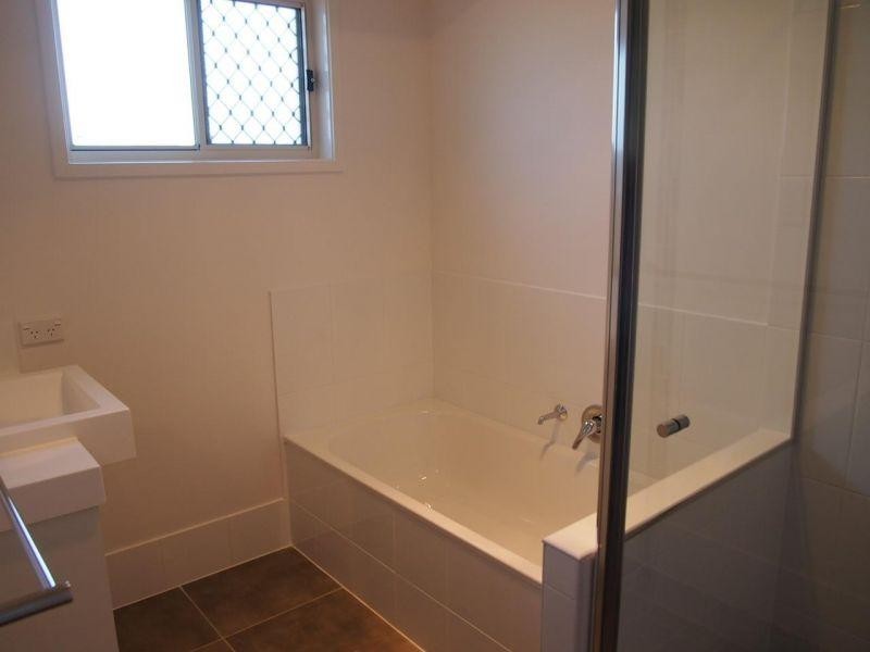 16 Steven Crescent, Pimpama QLD 4209