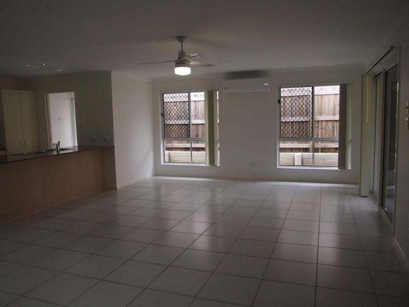 14 Steven Crescent, Pimpama QLD 4209