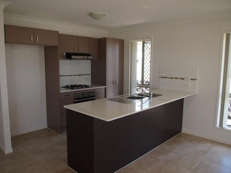 8 Loftus Street, Ormeau QLD 4208