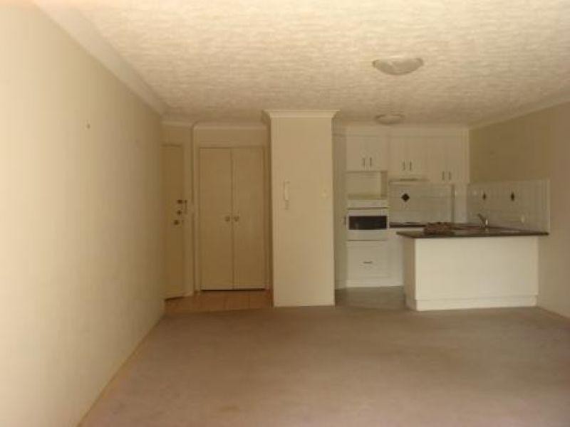 5/28 Sykes Court, Southport QLD 4215