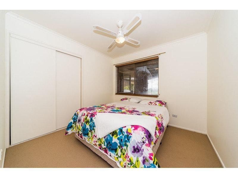 15 Penrith Court, Helensvale QLD 4212