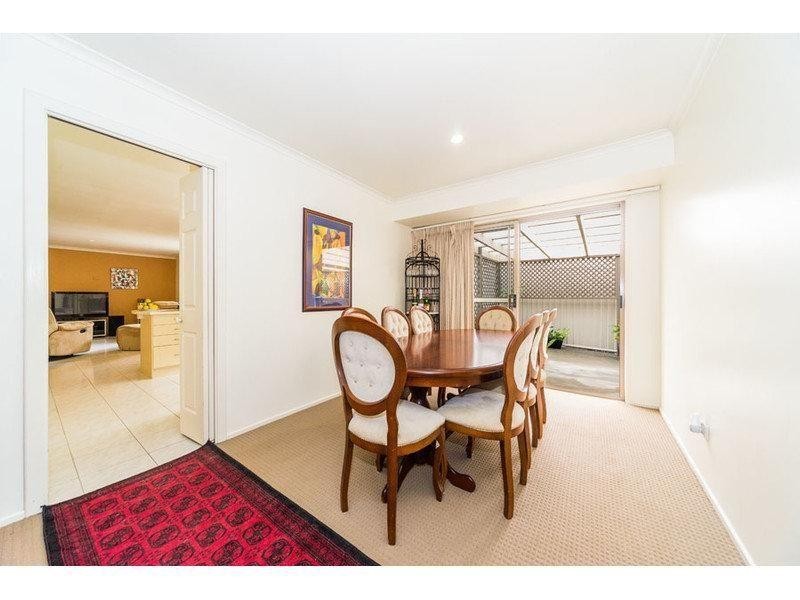 15 Penrith Court, Helensvale QLD 4212