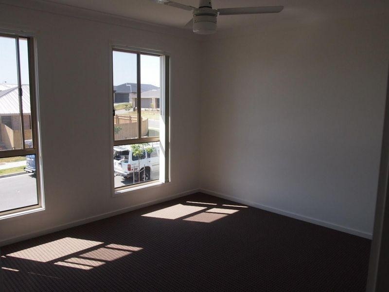 29 Charles Avenue, Pimpama QLD 4209