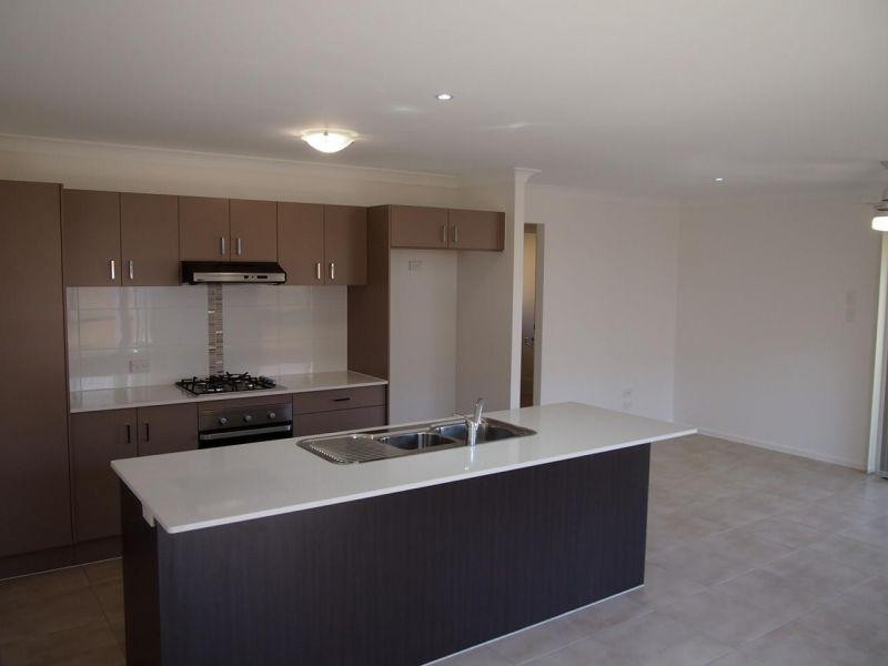 29 Charles Avenue, Pimpama QLD 4209