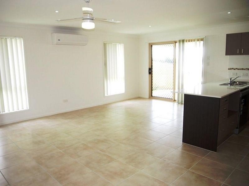 7 James Close, Ormeau QLD 4208