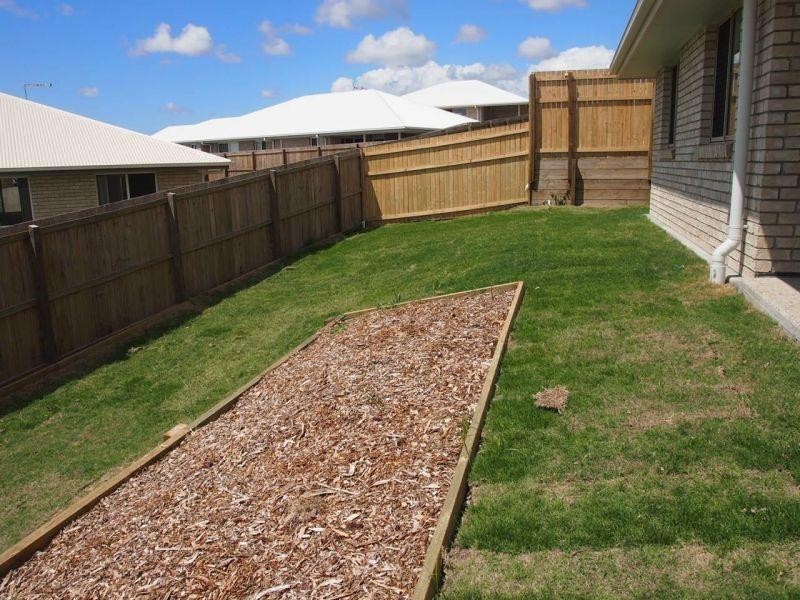 7 James Close, Ormeau QLD 4208