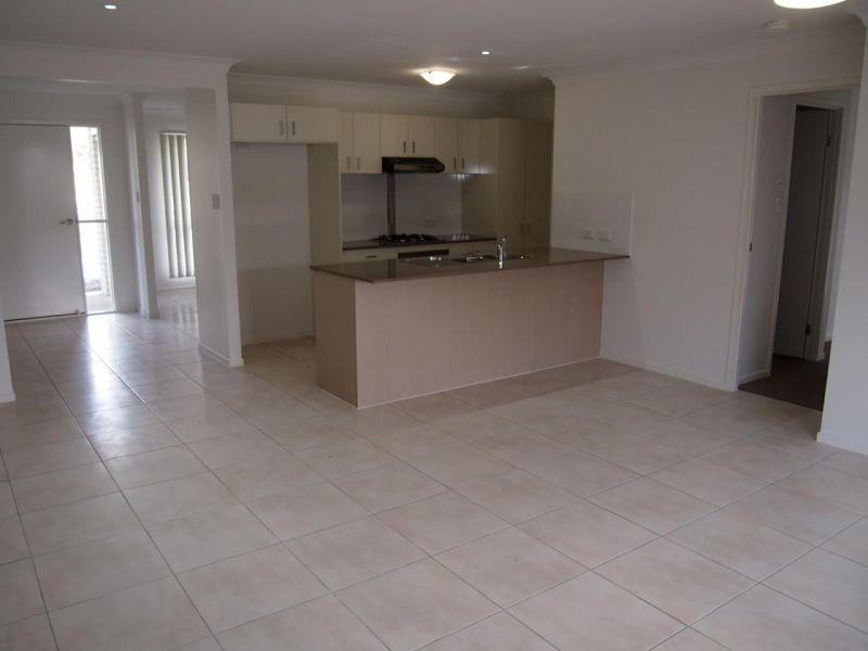 31 Banks Drive, Ormeau QLD 4208