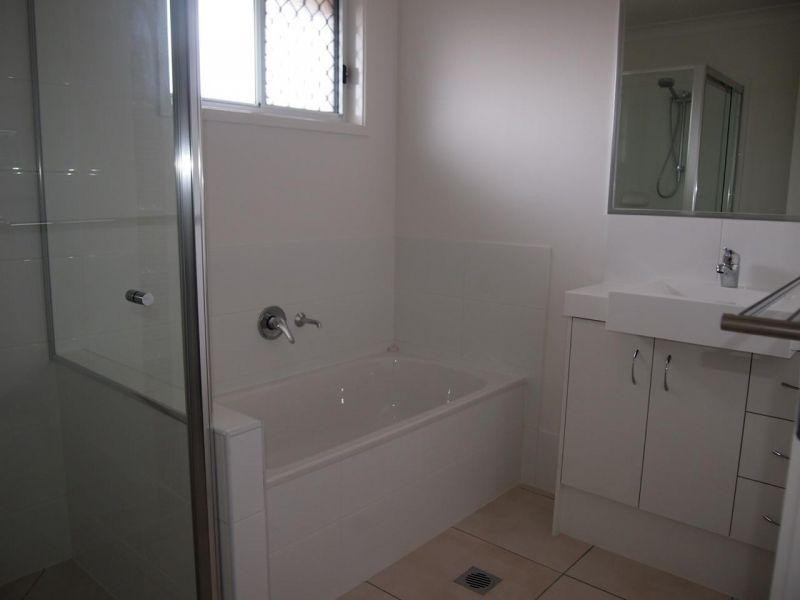 31 Banks Drive, Ormeau QLD 4208