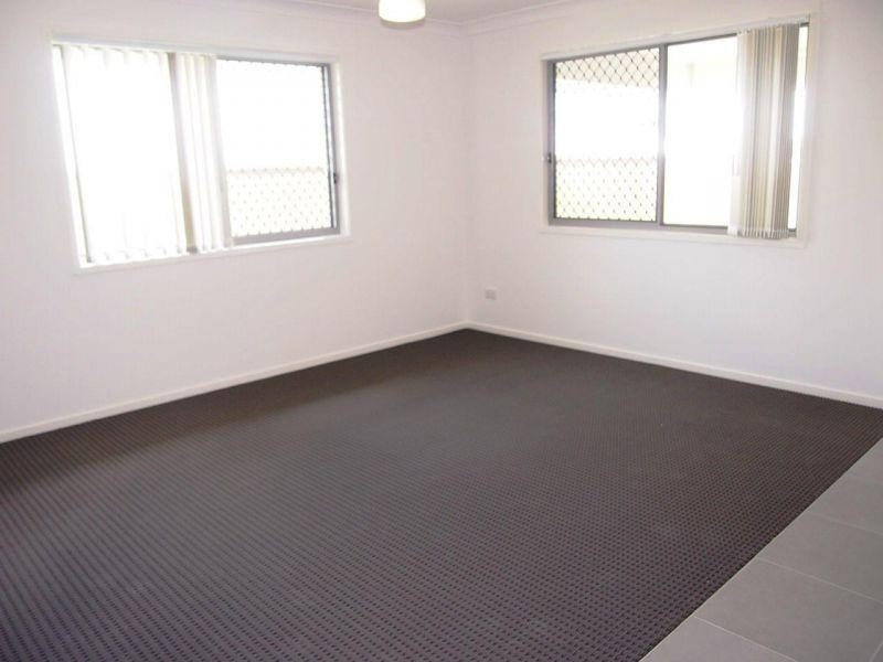 6 Paddy Circuit, Ormeau QLD 4208