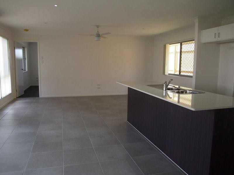 6 Paddy Circuit, Ormeau QLD 4208