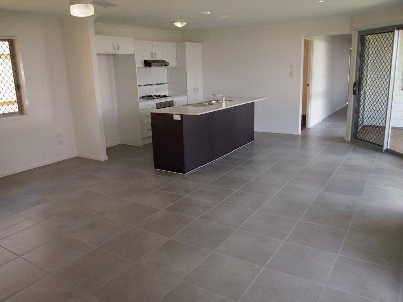 6 Paddy Circuit, Ormeau QLD 4208