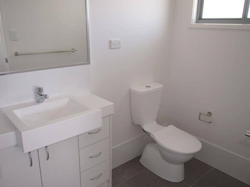 13 Steven Crescent, Pimpama QLD 4209