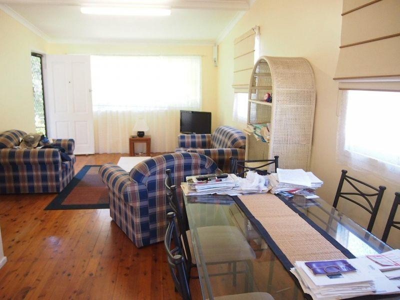 82 Turpin Road, Labrador QLD 4215