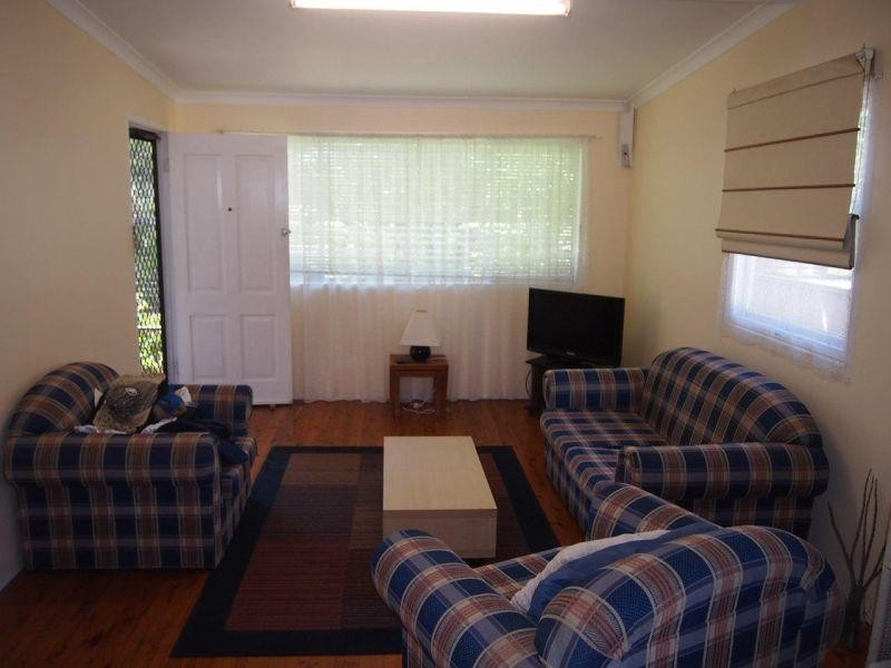 82 Turpin Road, Labrador QLD 4215