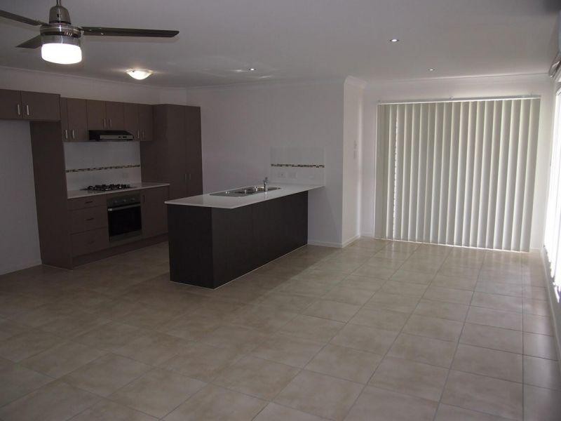 3 Paddy Circuit, Ormeau QLD 4208