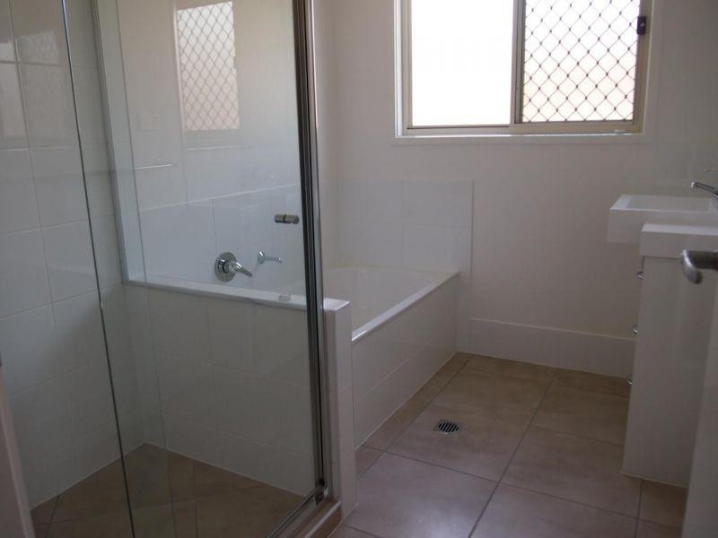 3 Paddy Circuit, Ormeau QLD 4208