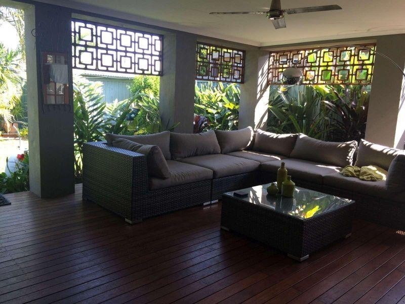 16 St Nicholas Street, Runaway Bay QLD 4216