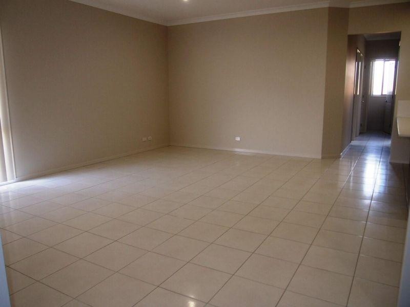 6 Rickard Close, Pimpama QLD 4209