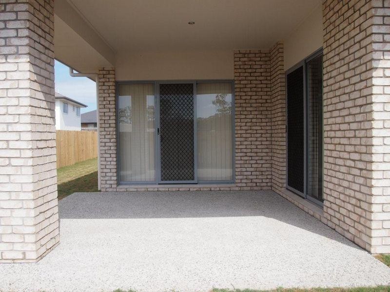 6 Rickard Close, Pimpama QLD 4209