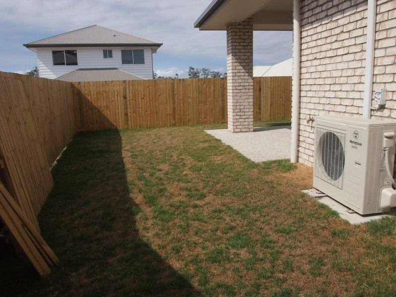 6 Rickard Close, Pimpama QLD 4209