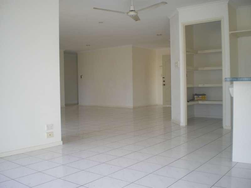 2 Ballybunion Drive, Parkwood QLD 4214