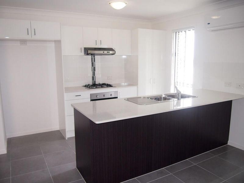 5 James Close, Ormeau QLD 4208