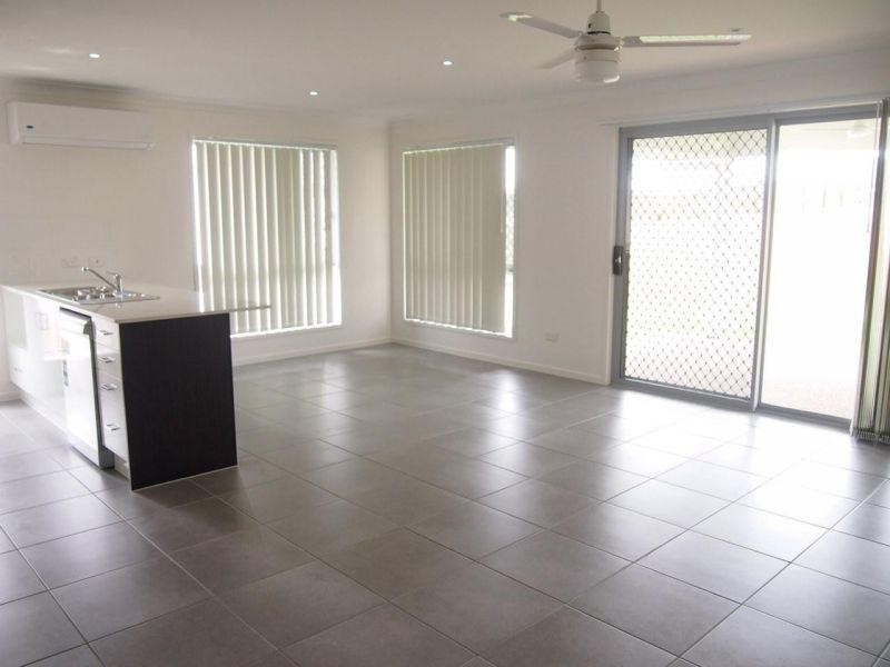 5 James Close, Ormeau QLD 4208