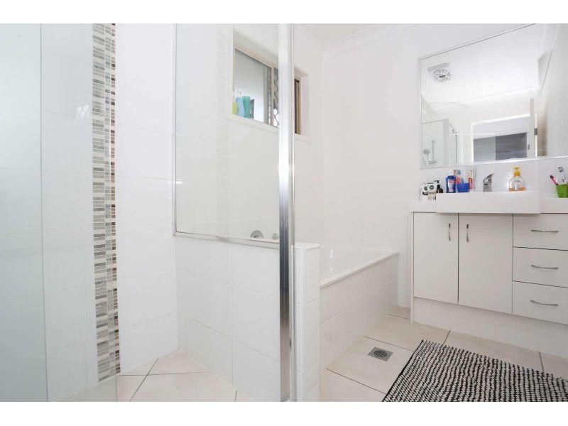 41 Banks Drive, Ormeau QLD 4208