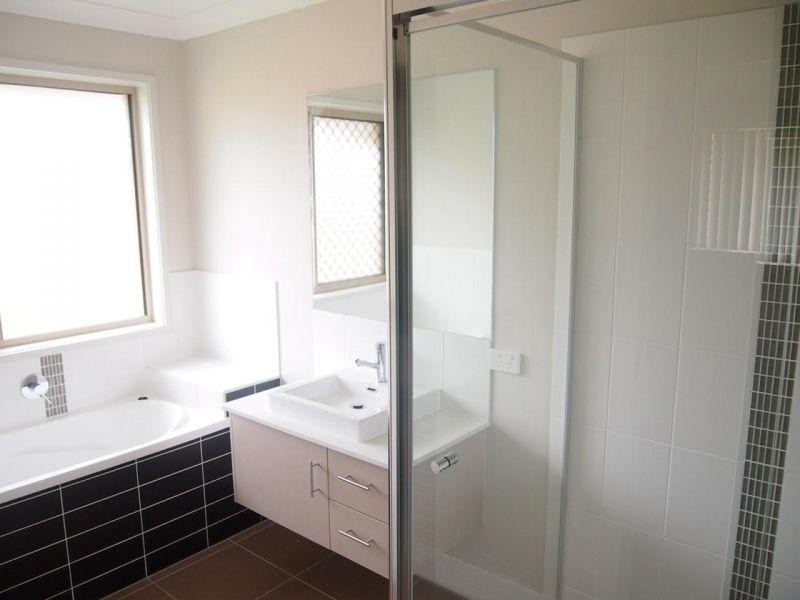 7 Rickard Close, Pimpama QLD 4209