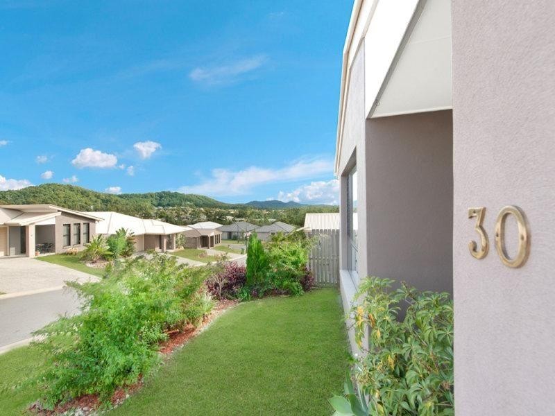 30 Rise Circuit, Pacific Pines QLD 4211