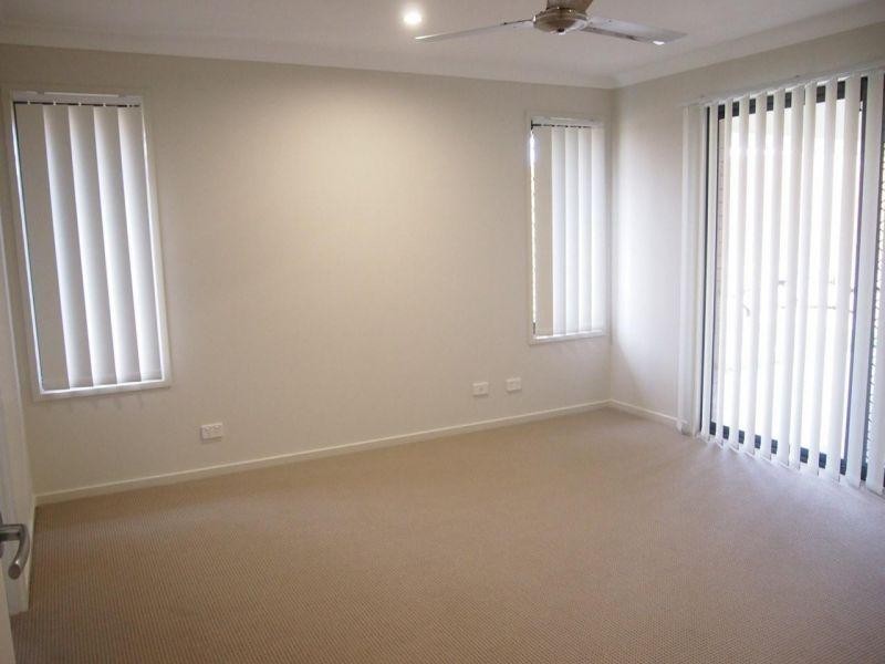 5 Rickard Close, Pimpama QLD 4209