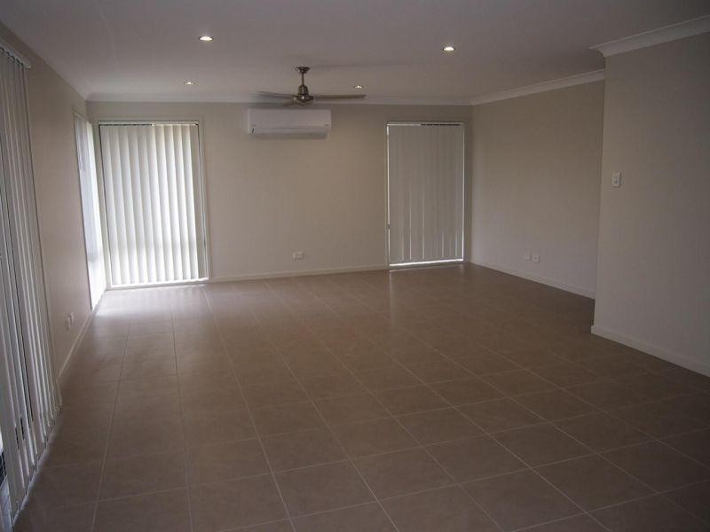 5 Rickard Close, Pimpama QLD 4209