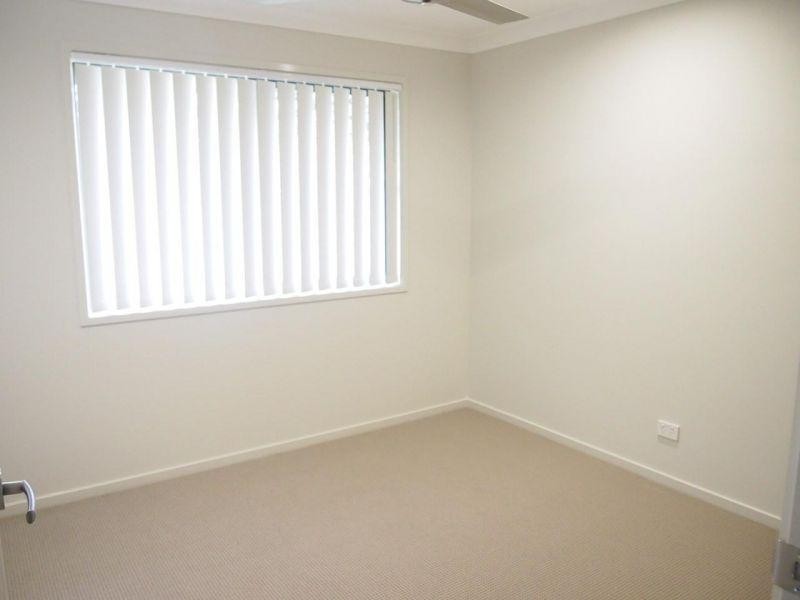 5 Rickard Close, Pimpama QLD 4209