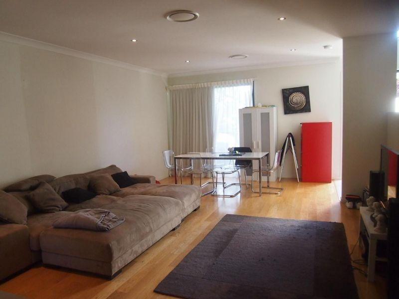 2/54 Azzurra Drive, Varsity Lakes QLD 4227