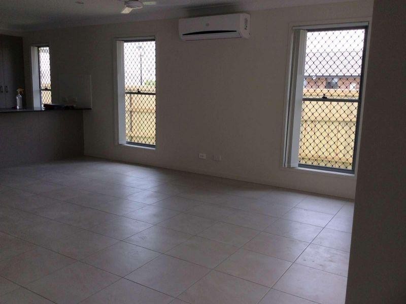 7 Mclachlan Circuit, Willow Vale QLD 4209