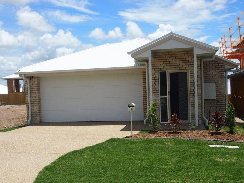 16 McVeigh Street, Pimpama QLD 4209