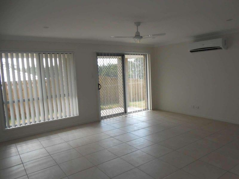 1/1 Justin Street, Pimpama QLD 4209