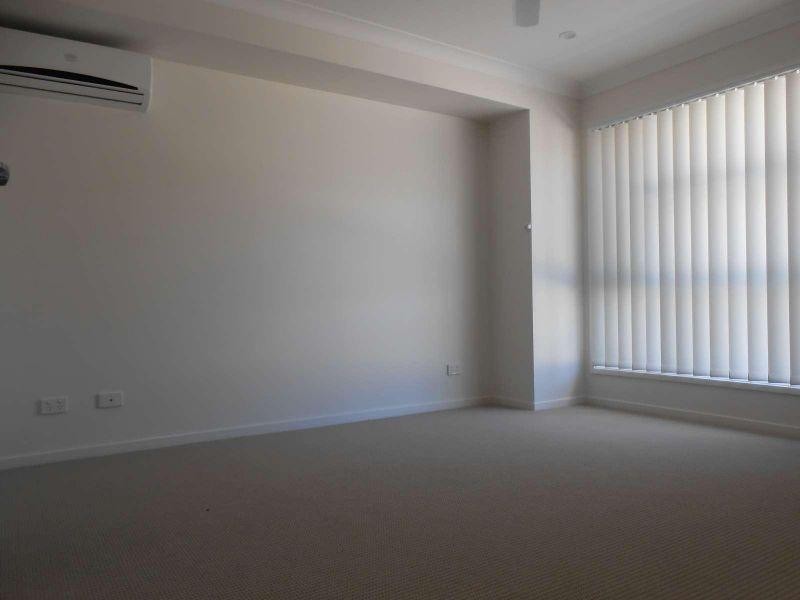 1/1 Justin Street, Pimpama QLD 4209