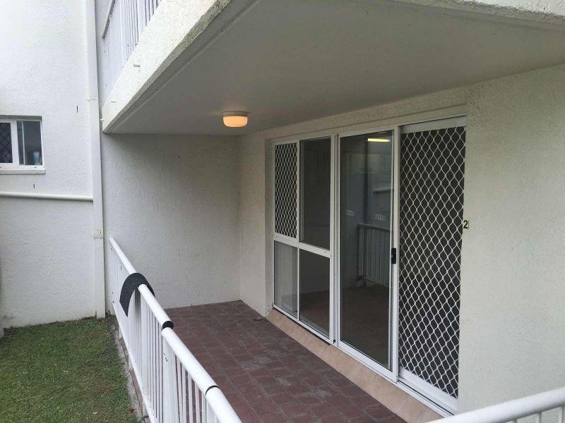 2/65 Old Burleigh Road, Surfers Paradise QLD 4217