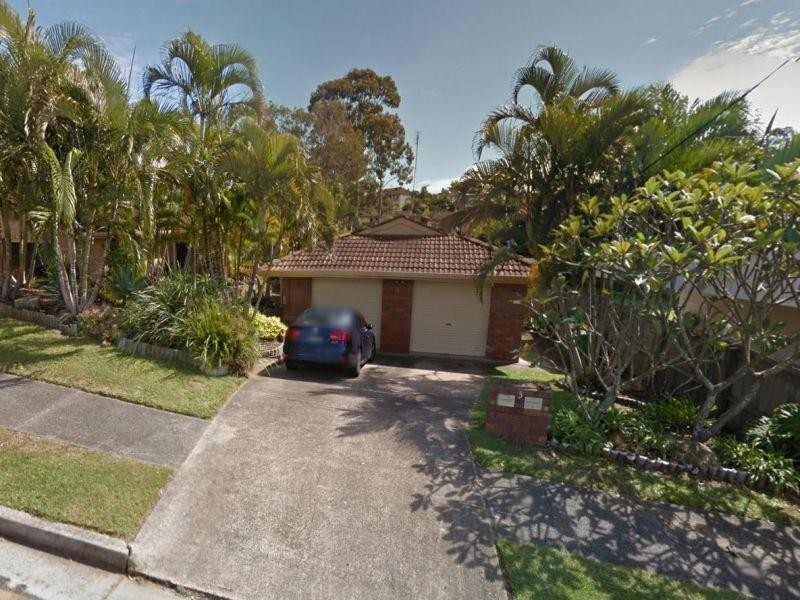 1/3 Caroline Avenue, Southport QLD 4215