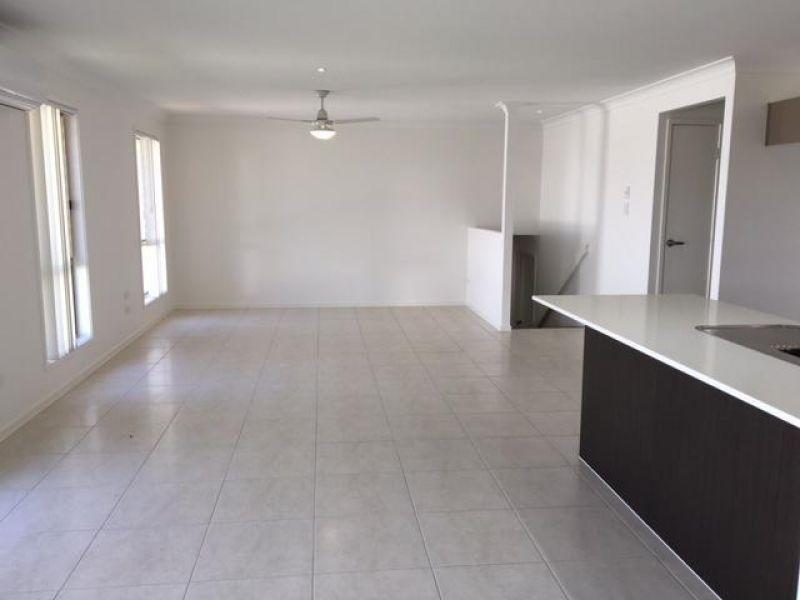 7 Paddy Circuit, Ormeau QLD 4208