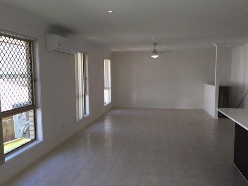 7 Paddy Circuit, Ormeau QLD 4208
