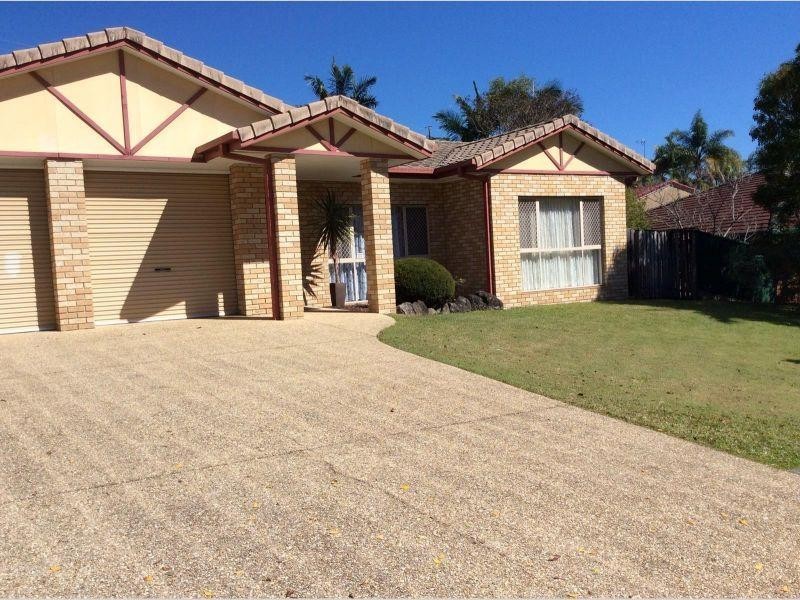 19 Pacific Pines Boulevard, Pacific Pines QLD 4211