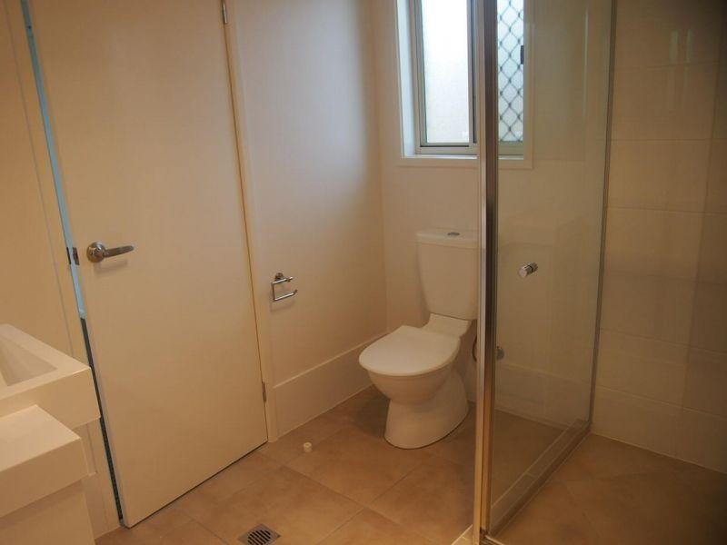 1 James Close, Ormeau QLD 4208