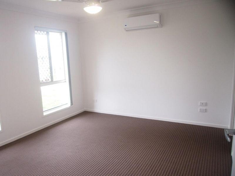 1 James Close, Ormeau QLD 4208