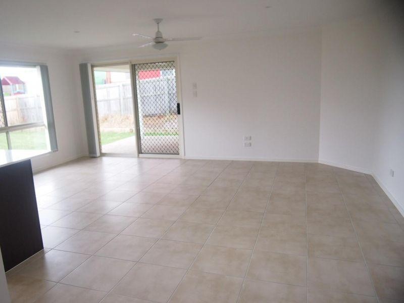 1 James Close, Ormeau QLD 4208