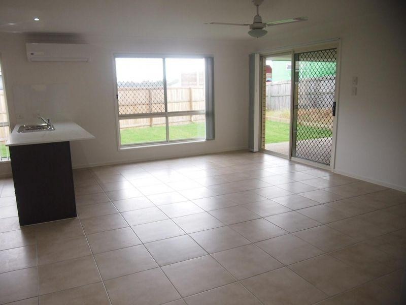 1 James Close, Ormeau QLD 4208