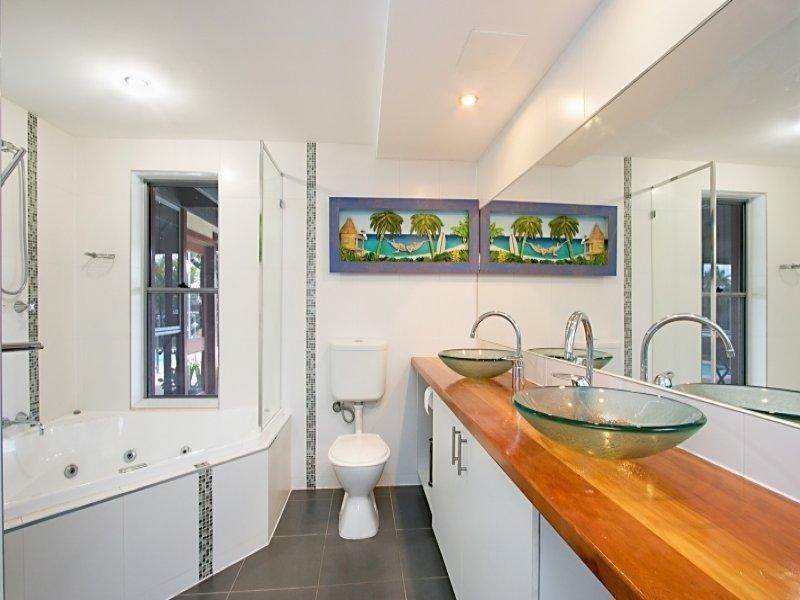 19 Westview Road, Currumbin QLD 4223