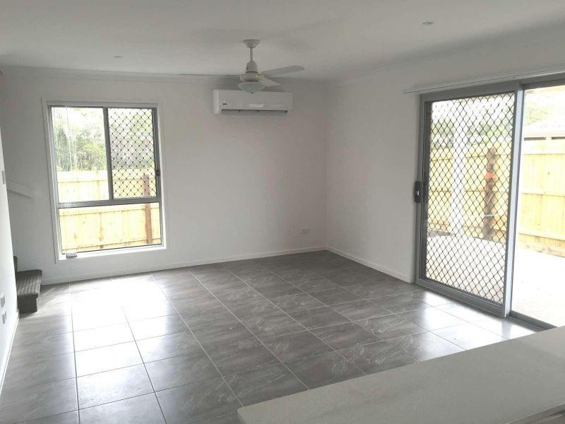2 Rickard Close, Pimpama QLD 4209